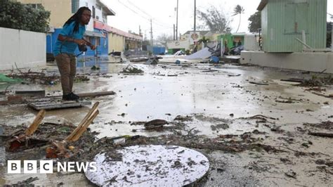 Hurricane Beryl: Deadly storm moves towards Jamaica .